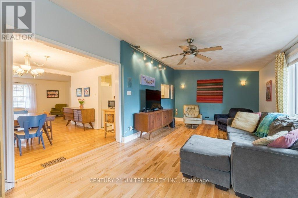 302 Mason Avenue, Peterborough (Northcrest Ward 5), Ontario  K9H 4W5 - Photo 8 - X13133530