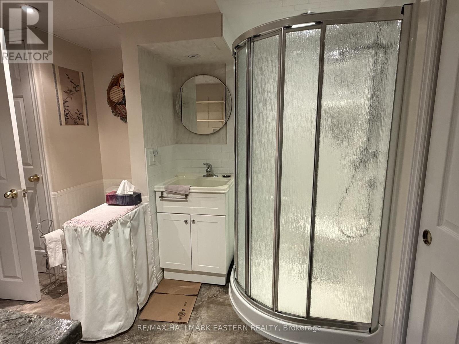 276 Greenlawn Avenue, Peterborough (Northcrest Ward 5), Ontario  K9H 5K8 - Photo 15 - X13134396