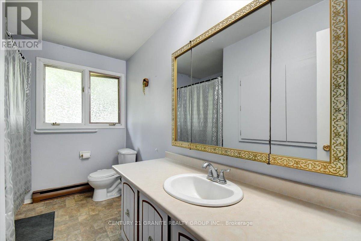 1 - 4 Maxwell Settlement Road, Bancroft (Bancroft Ward), Ontario  K0L 1C0 - Photo 11 - X13135198