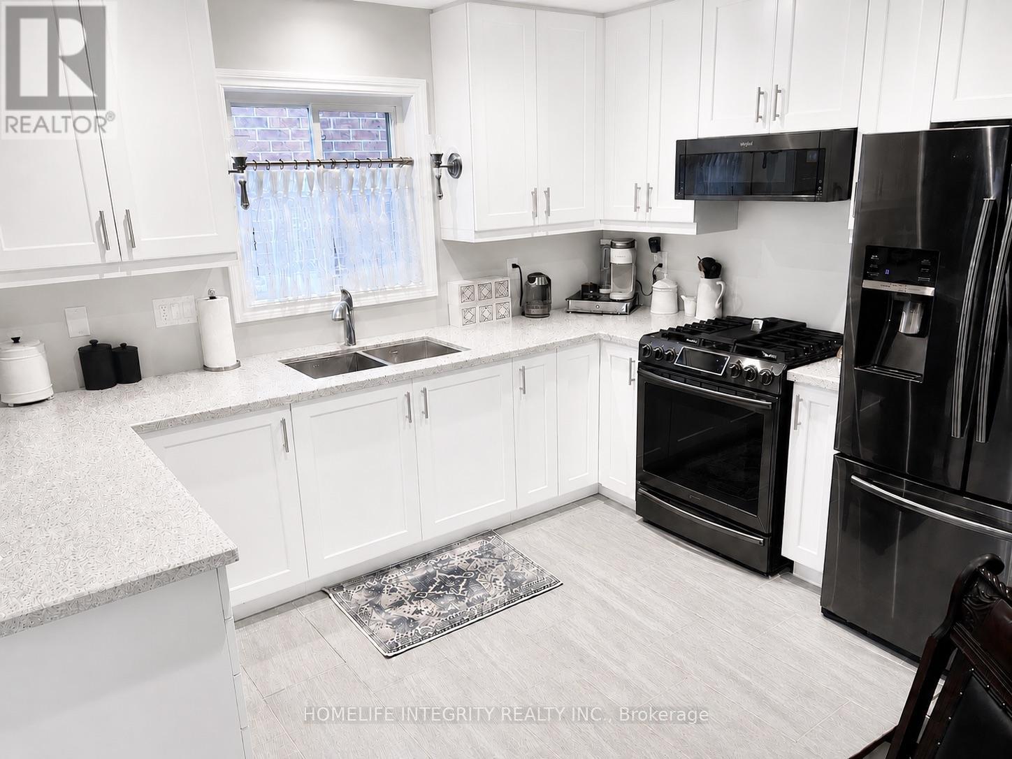 150 Springdale Drive, Kawartha Lakes (Lindsay), Ontario  K9V 0N1 - Photo 3 - X13137214