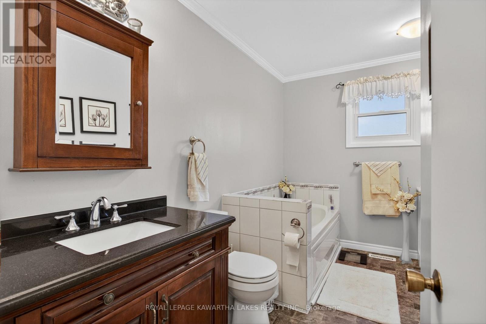 161 Angeline Street N, Kawartha Lakes (Lindsay), Ontario  K9V 4X3 - Photo 24 - X13137680