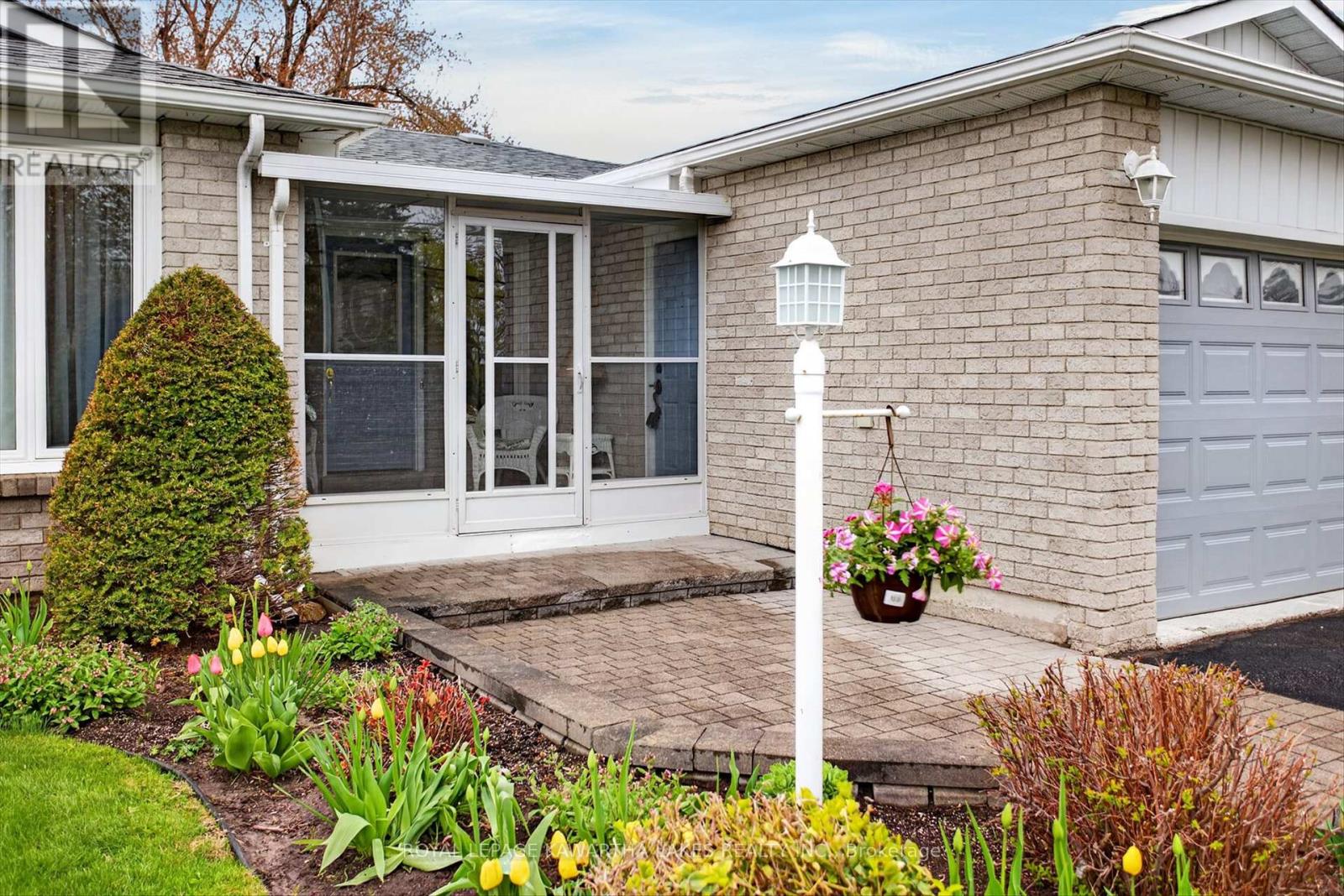 161 Angeline Street N, Kawartha Lakes (Lindsay), Ontario  K9V 4X3 - Photo 4 - X13137680