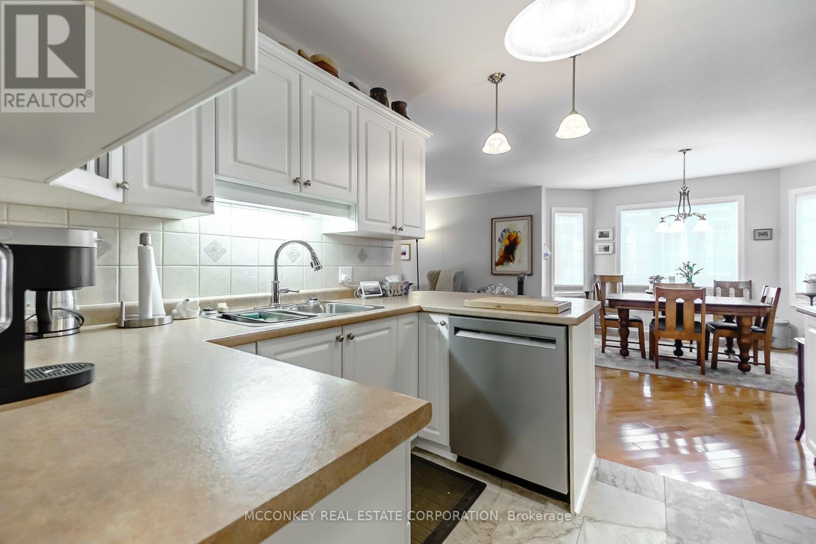 25 Village Crescent, Peterborough (Otonabee Ward 1), Ontario  K9J 8S7 - Photo 18 - X13138226