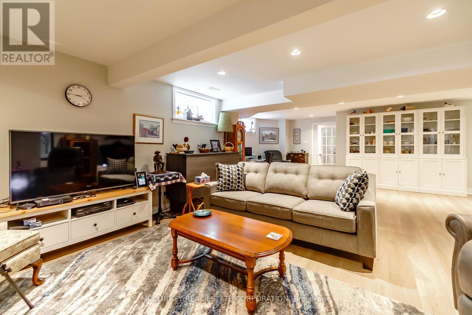 25 Village Crescent, Peterborough (Otonabee Ward 1), Ontario  K9J 8S7 - Photo 38 - X13138226