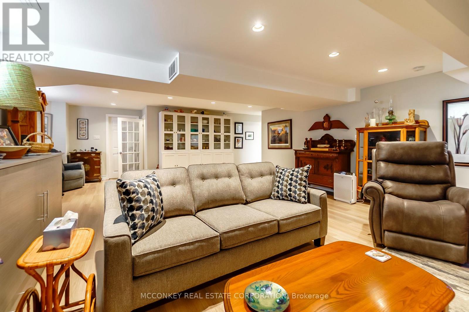 25 Village Crescent, Peterborough (Otonabee Ward 1), Ontario  K9J 8S7 - Photo 39 - X13138226