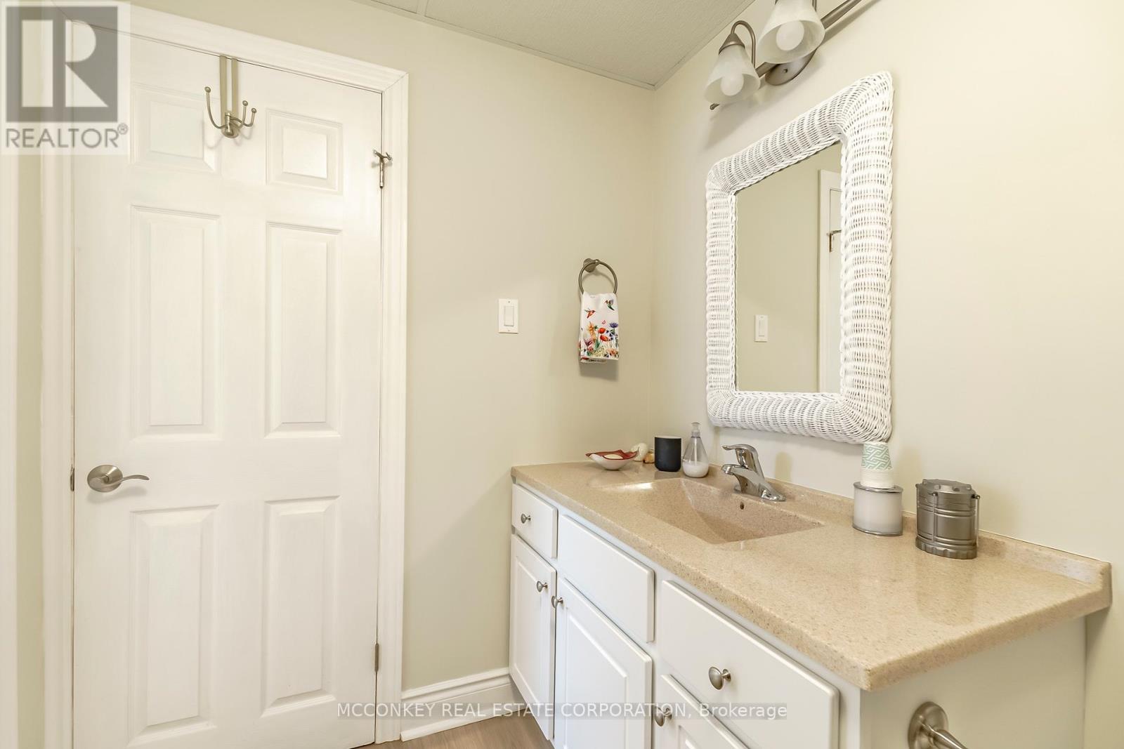 25 Village Crescent, Peterborough (Otonabee Ward 1), Ontario  K9J 8S7 - Photo 46 - X13138226