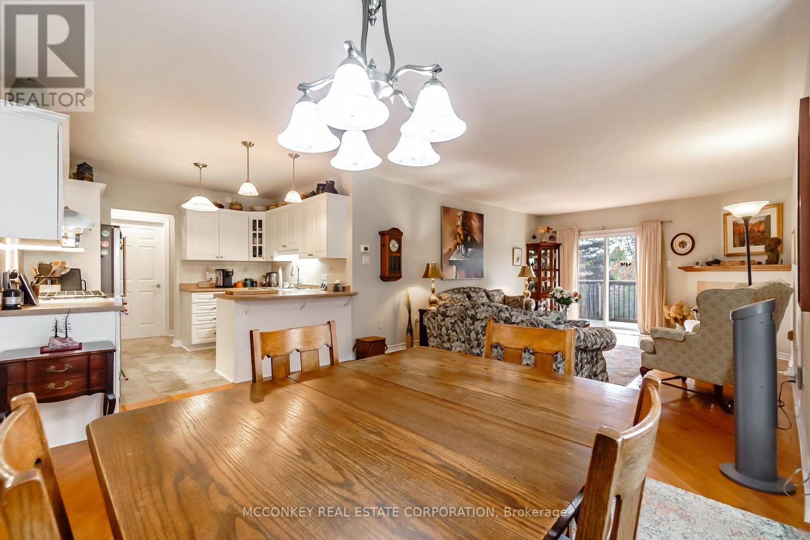 25 Village Crescent, Peterborough (Otonabee Ward 1), Ontario  K9J 8S7 - Photo 8 - X13138226