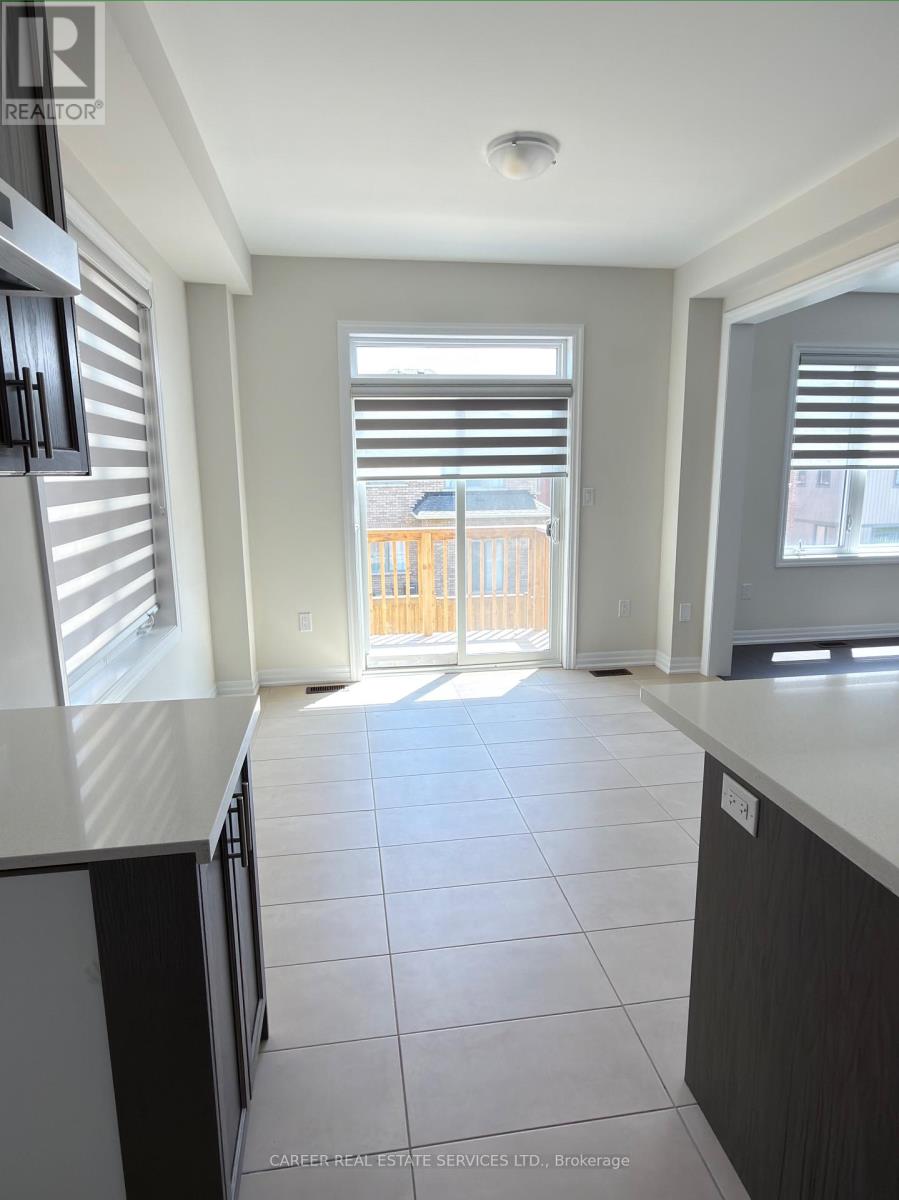 67 Ed Ewert Avenue, Clarington (Newcastle), Ontario  L1B 0W7 - Photo 10 - E13139296