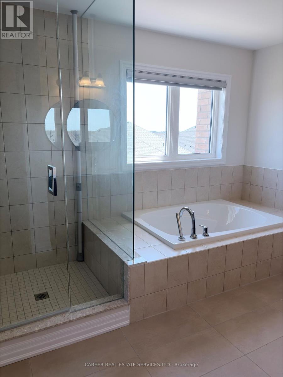 67 Ed Ewert Avenue, Clarington (Newcastle), Ontario  L1B 0W7 - Photo 16 - E13139296