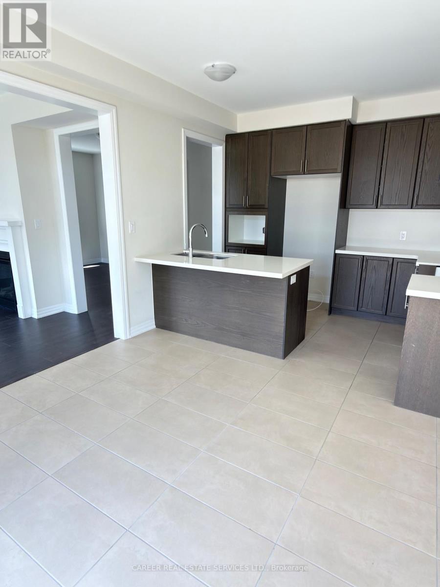 67 Ed Ewert Avenue, Clarington (Newcastle), Ontario  L1B 0W7 - Photo 7 - E13139296
