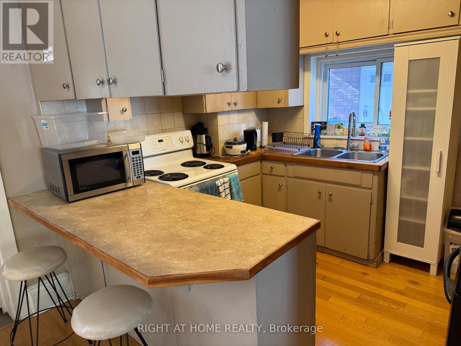 551 Bethune Street, Peterborough (Town Ward 3), Ontario  K9H 3Z6 - Photo 8 - X13141382