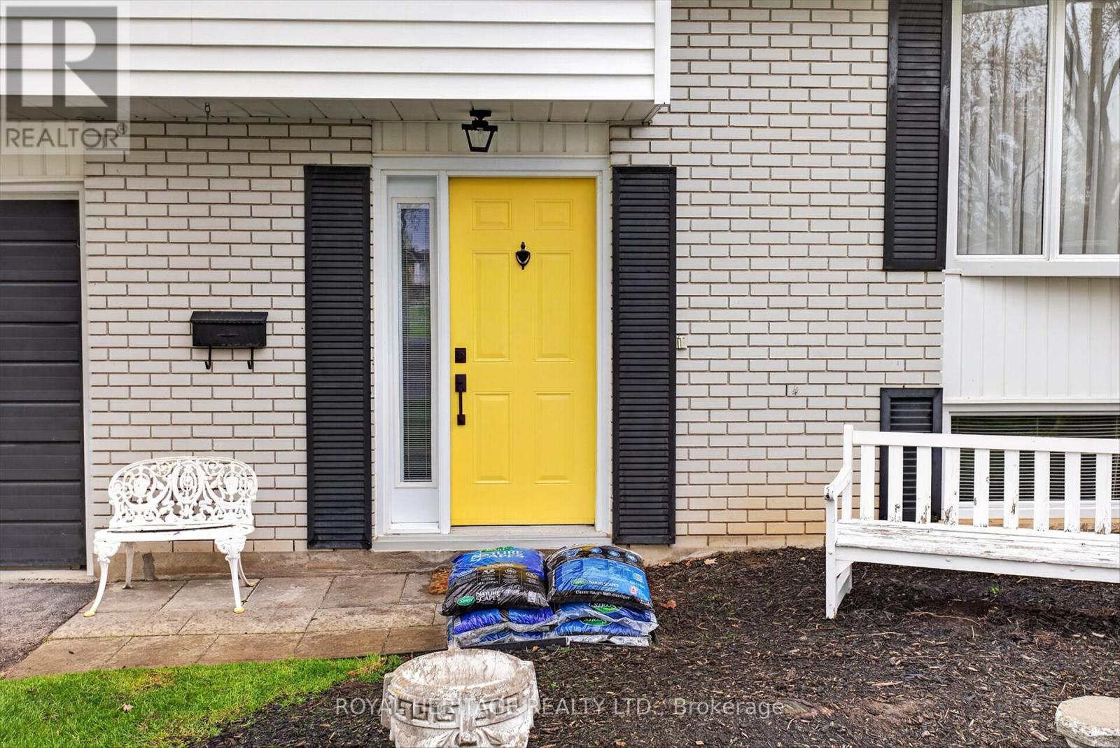 1337 Franklin Drive W, Peterborough (Northcrest Ward 5), Ontario  K9H 6Z5 - Photo 5 - X13141708