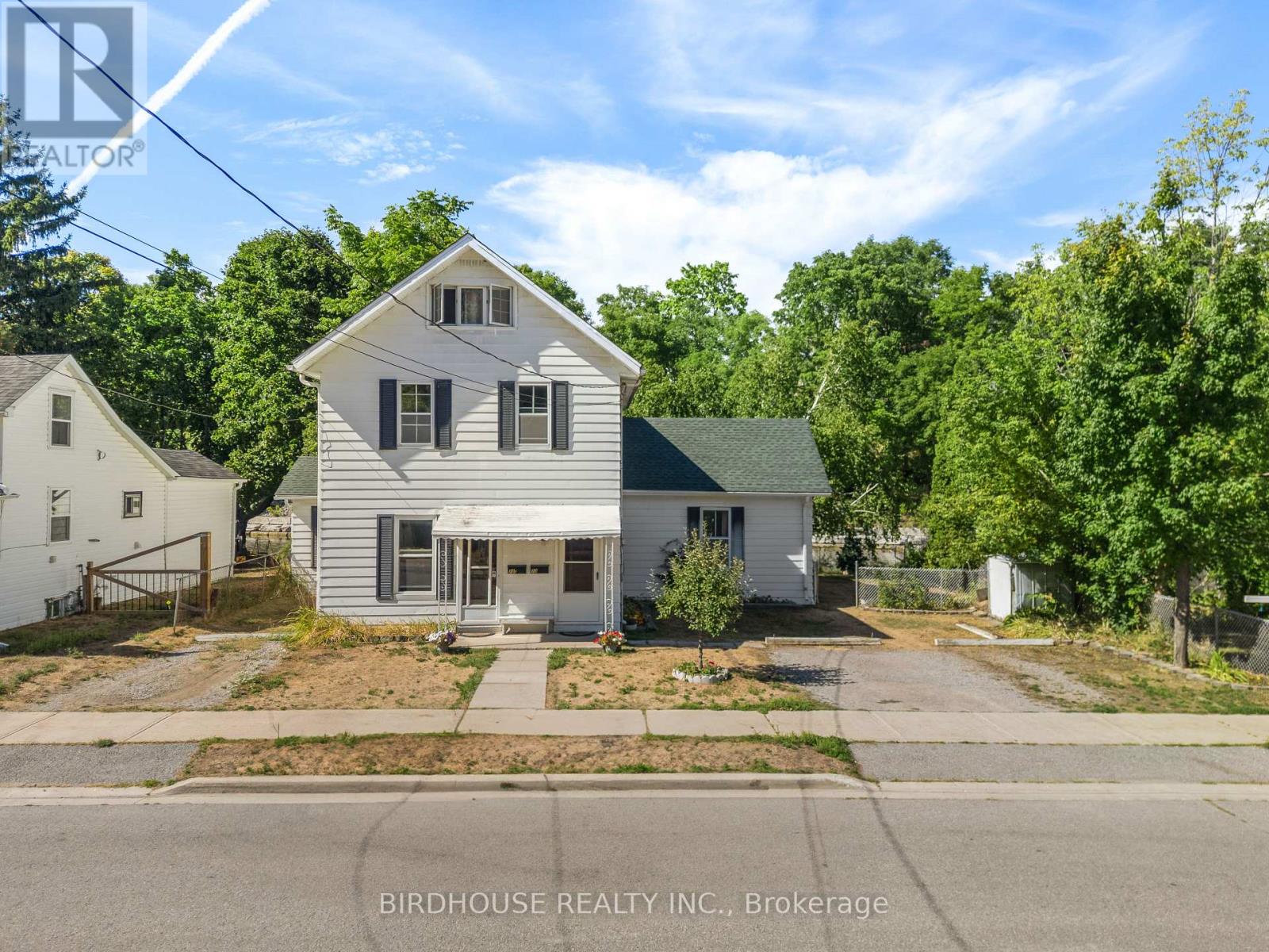 70 Ridout Street, Kawartha Lakes (Lindsay), Ontario  K9V 2B8 - Photo 3 - X13142066