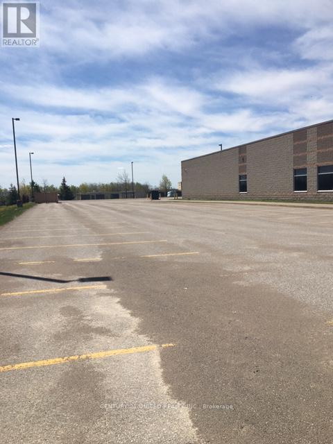1900 Fisher Drive, Peterborough (Otonabee Ward 1), Ontario  K9J 6X6 - Photo 2 - X13142290