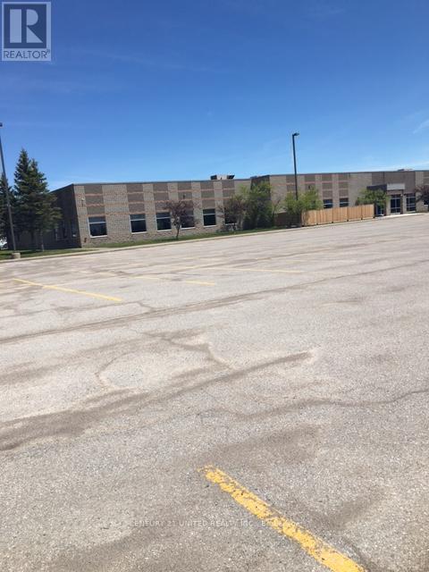 1900 Fisher Drive, Peterborough (Otonabee Ward 1), Ontario  K9J 6X6 - Photo 4 - X13142290