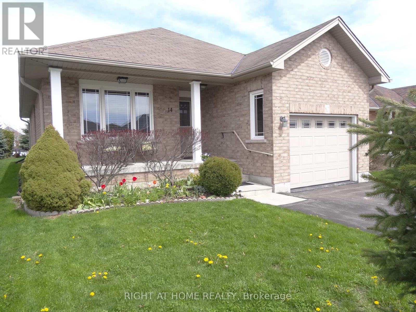 14 Matchett Crescent, Kawartha Lakes (Lindsay), Ontario  K9V 0G8 - Photo 2 - X13142516