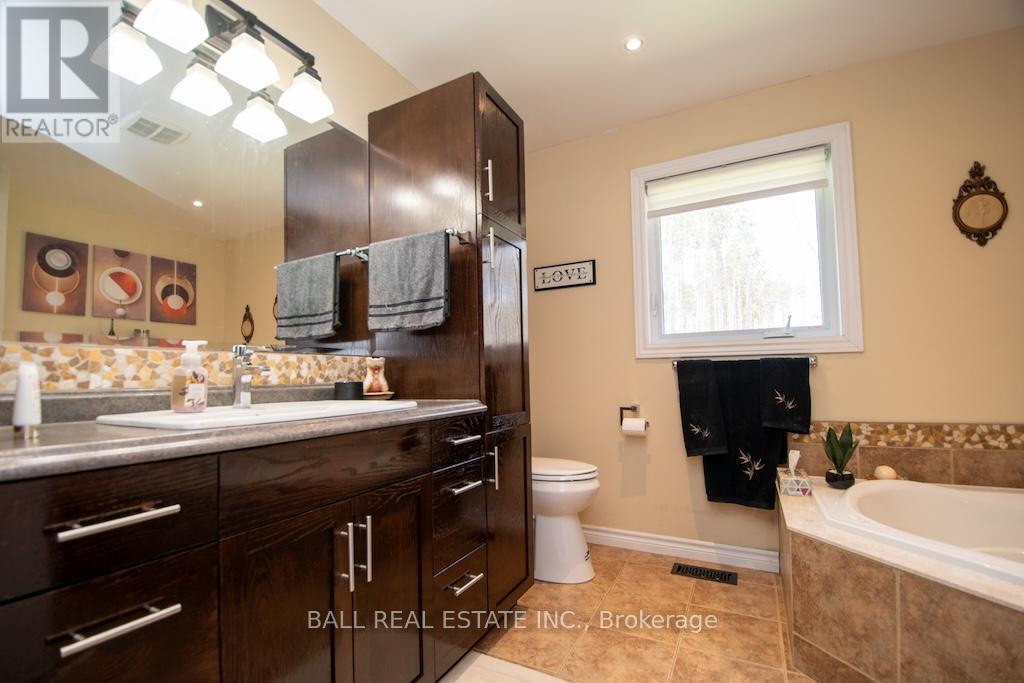 6608 Highway 28, North Kawartha, Ontario  K0L 1A0 - Photo 26 - X13142716