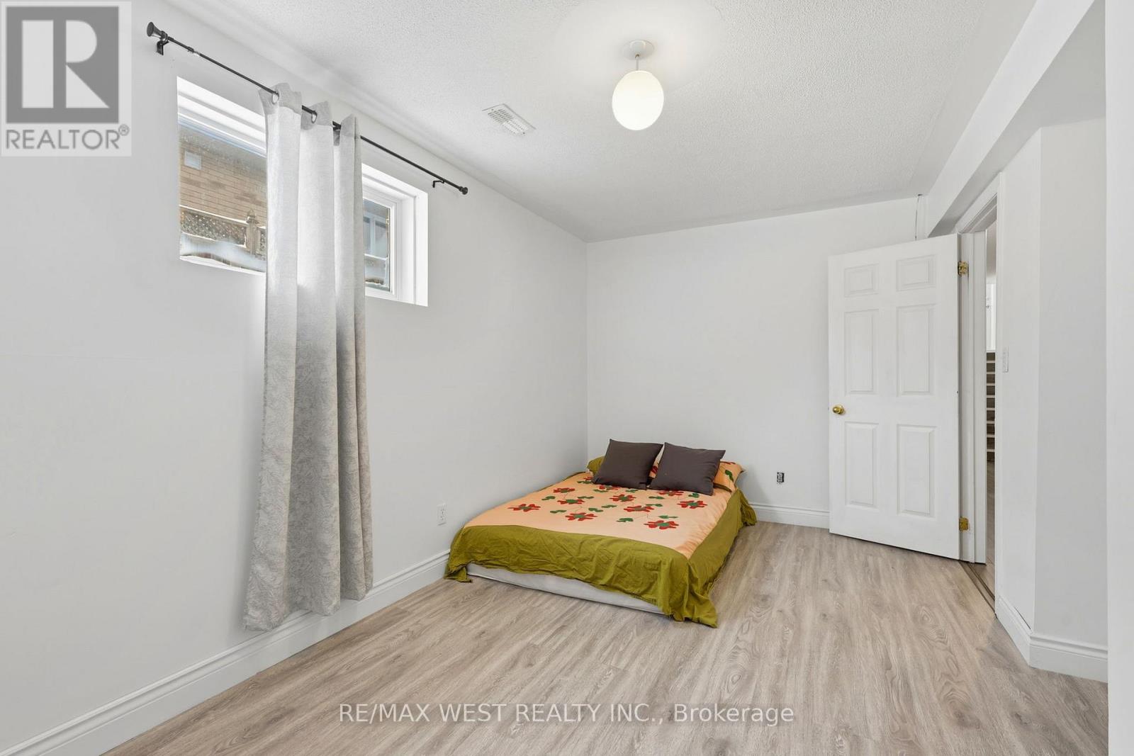 20 Eakins Crescent, Kawartha Lakes (Lindsay), Ontario  K9V 6J9 - Photo 37 - X13142904