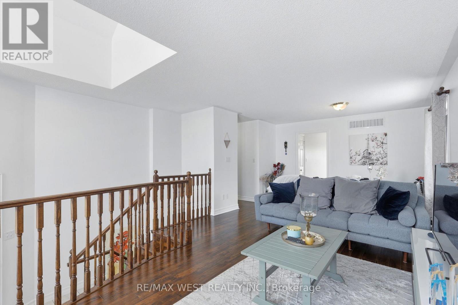 20 Eakins Crescent, Kawartha Lakes (Lindsay), Ontario  K9V 6J9 - Photo 8 - X13142904