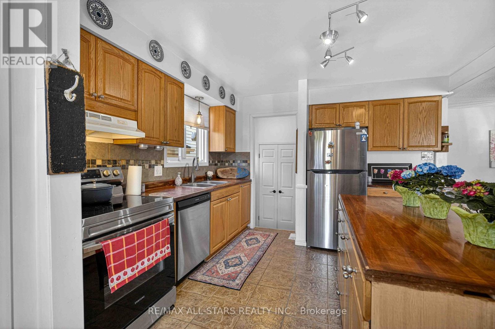 2147 Springwood Road, Peterborough (Monaghan Ward 2), Ontario  K9K 1N7 - Photo 10 - X13143464