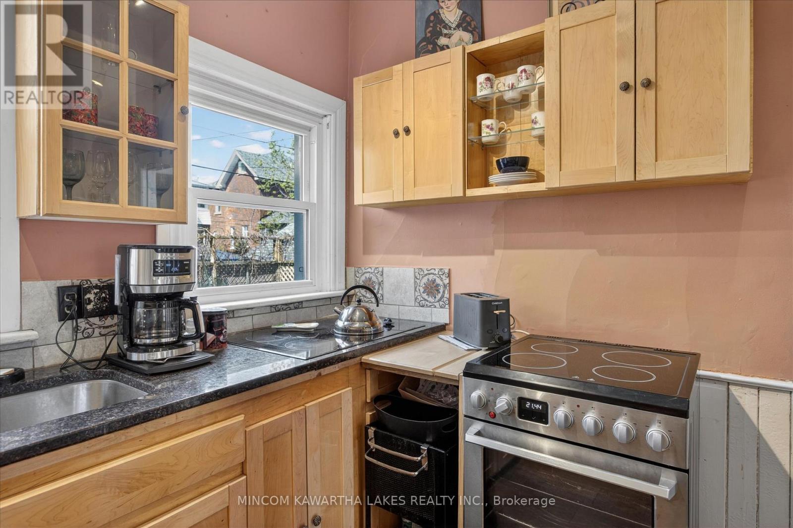 494 Charlotte Street, Peterborough (Town Ward 3), Ontario  K9J 2W3 - Photo 20 - X13143712