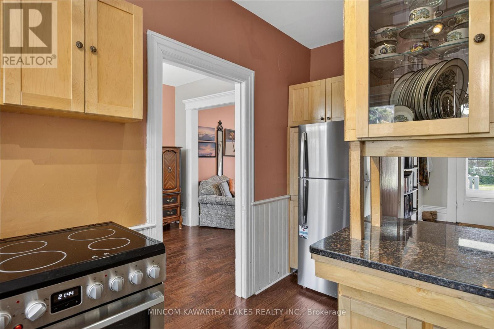 494 Charlotte Street, Peterborough (Town Ward 3), Ontario  K9J 2W3 - Photo 21 - X13143712