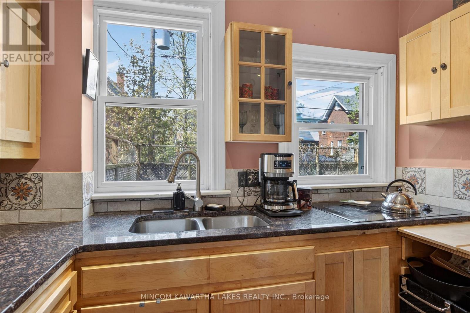 494 Charlotte Street, Peterborough (Town Ward 3), Ontario  K9J 2W3 - Photo 23 - X13143712