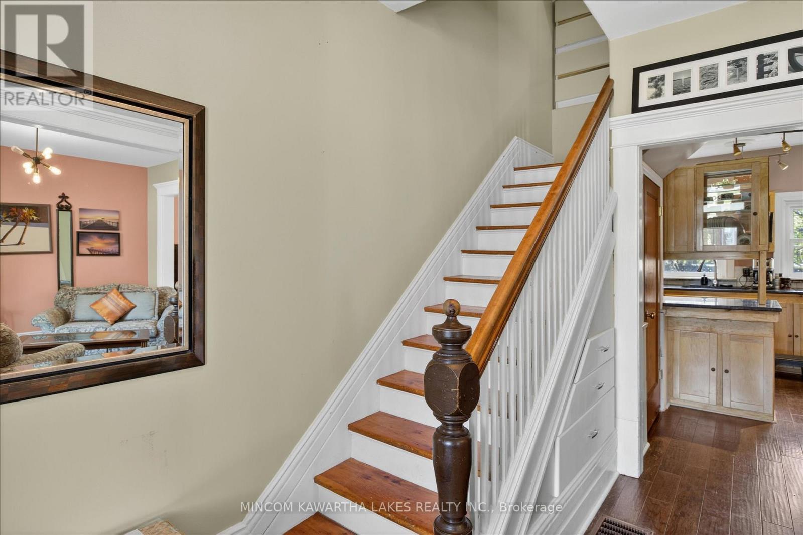 494 Charlotte Street, Peterborough (Town Ward 3), Ontario  K9J 2W3 - Photo 25 - X13143712