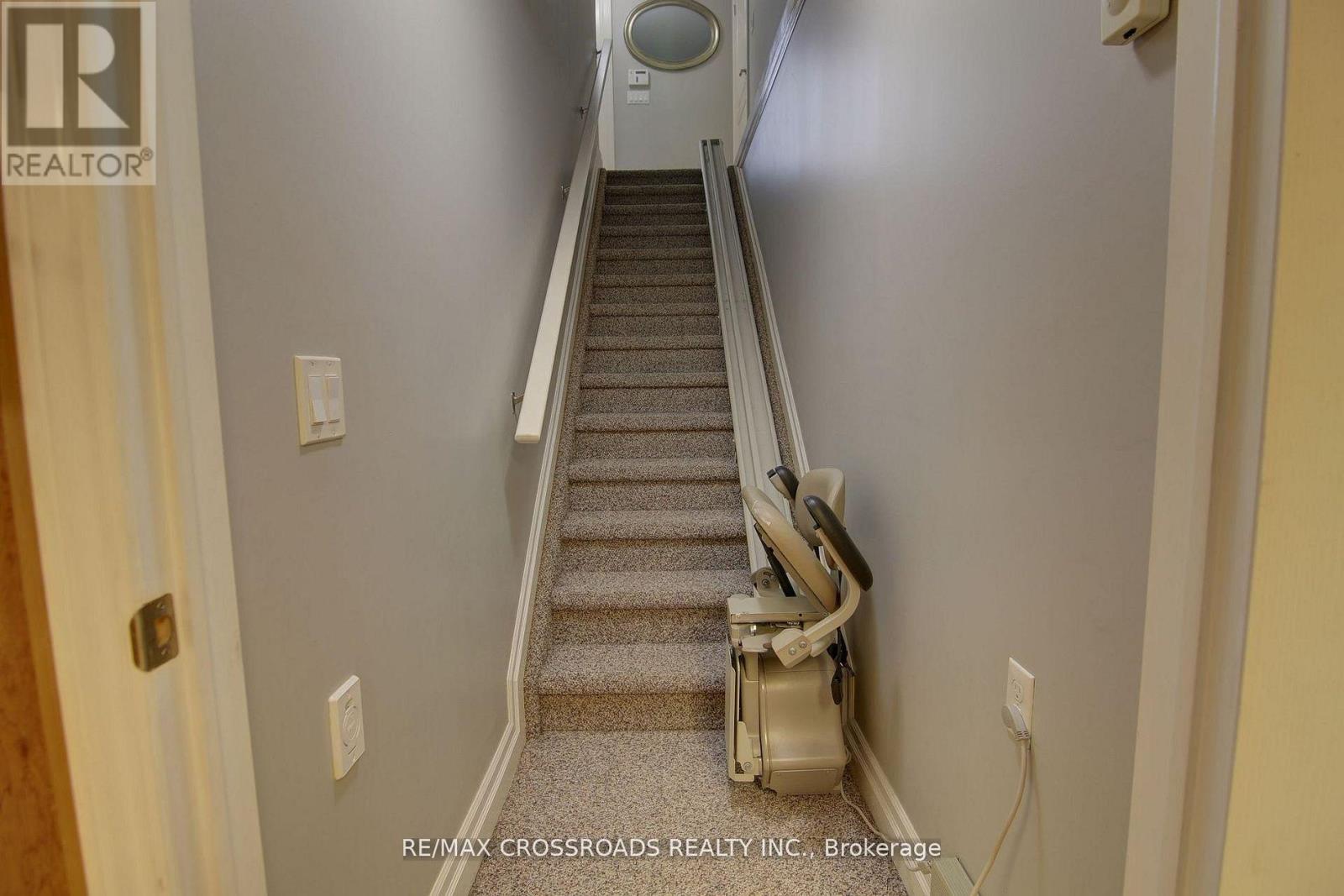 8 Green Arbour Way, Kawartha Lakes (Lindsay), Ontario  K9V 0E6 - Photo 25 - X13143640