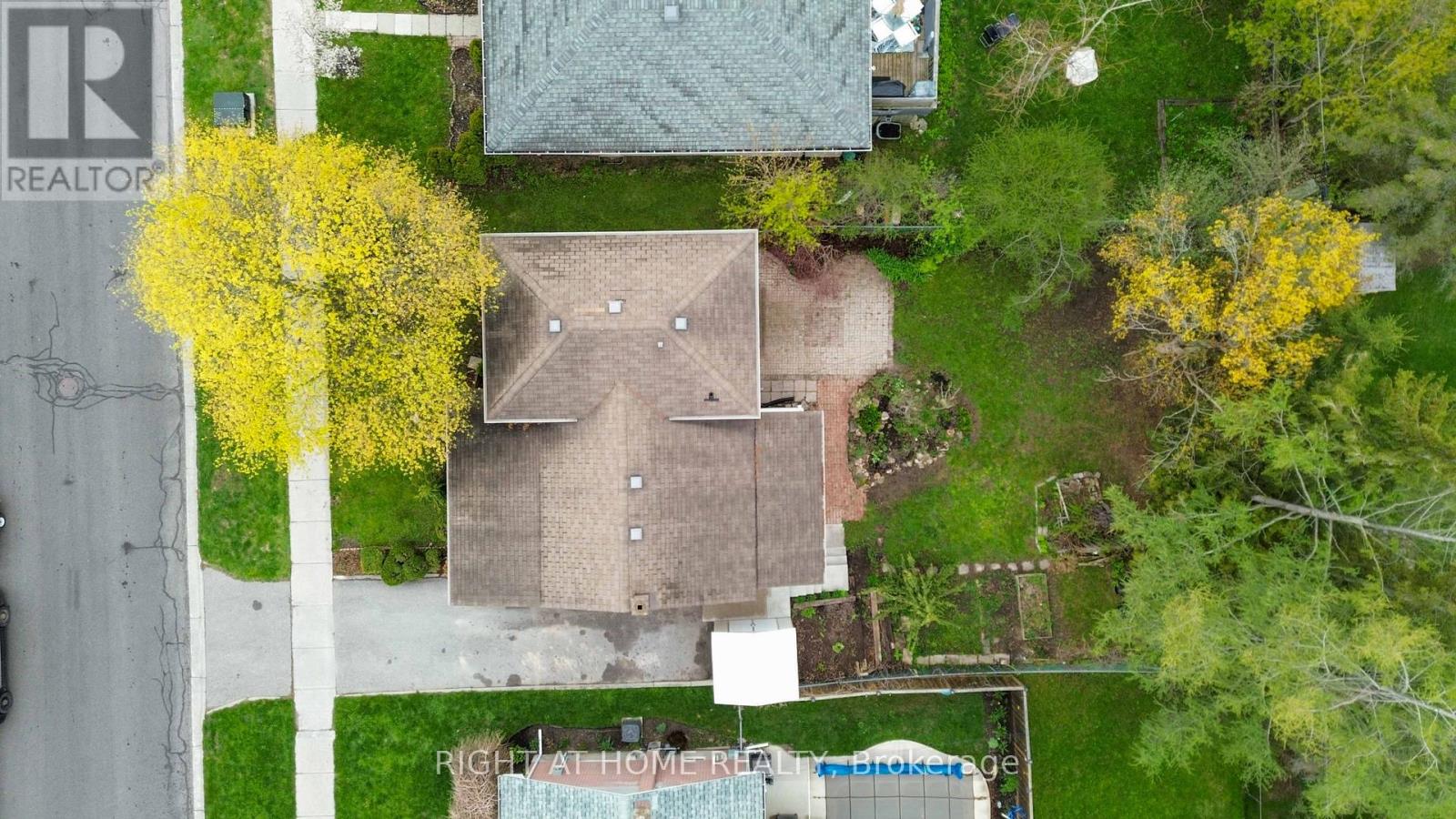 999 St Pauls Street, Peterborough (Northcrest Ward 5), Ontario  K9H 6J7 - Photo 3 - X13144082