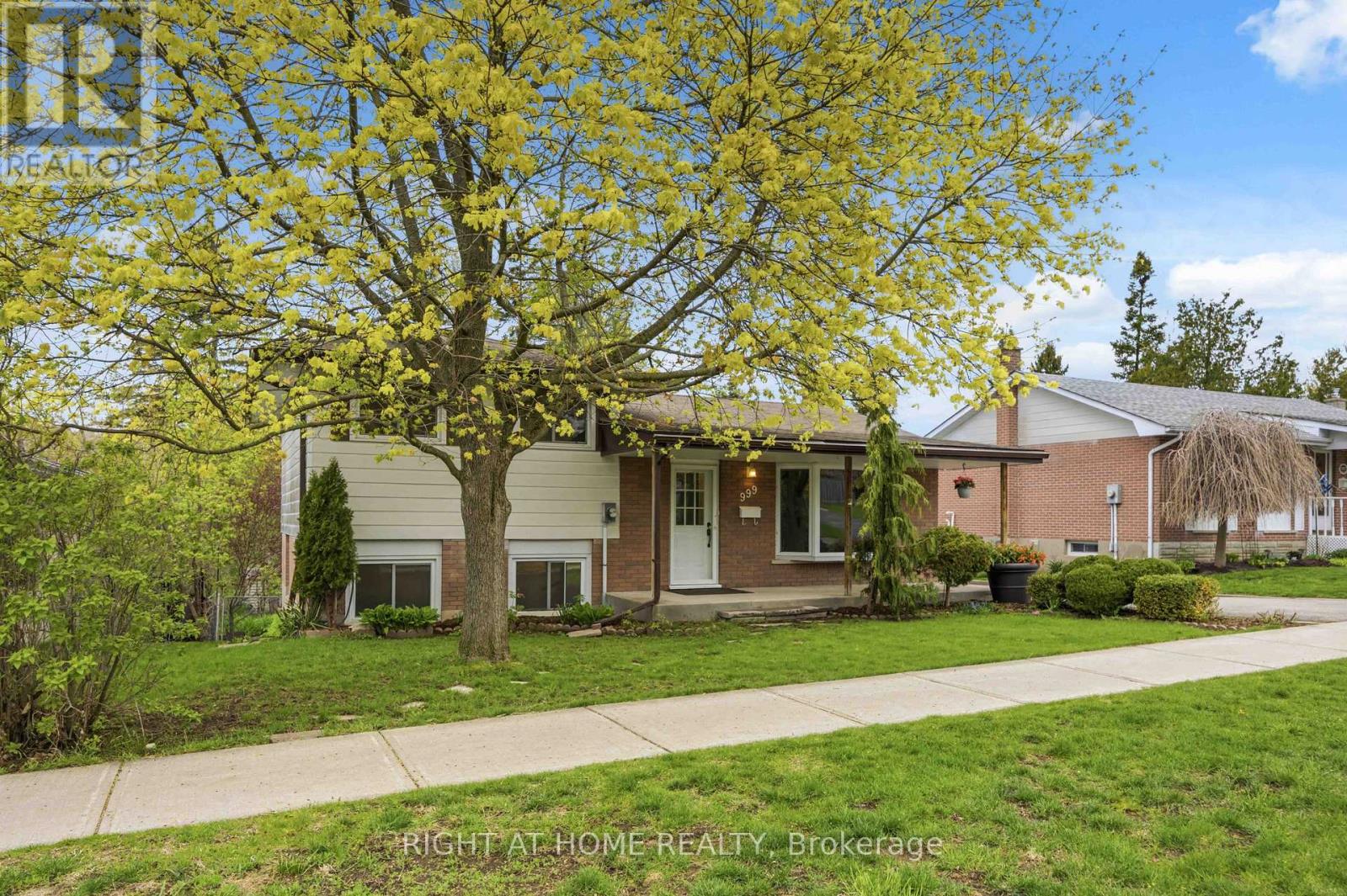 999 St Pauls Street, Peterborough (Northcrest Ward 5), Ontario  K9H 6J7 - Photo 4 - X13144082