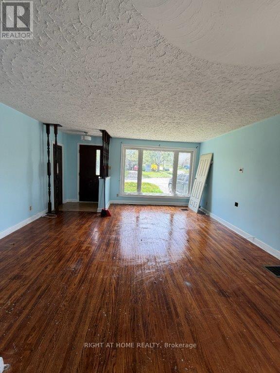 834 Downie Street, Peterborough (Northcrest Ward 5), Ontario  K9H 4L3 - Photo 4 - X13144380