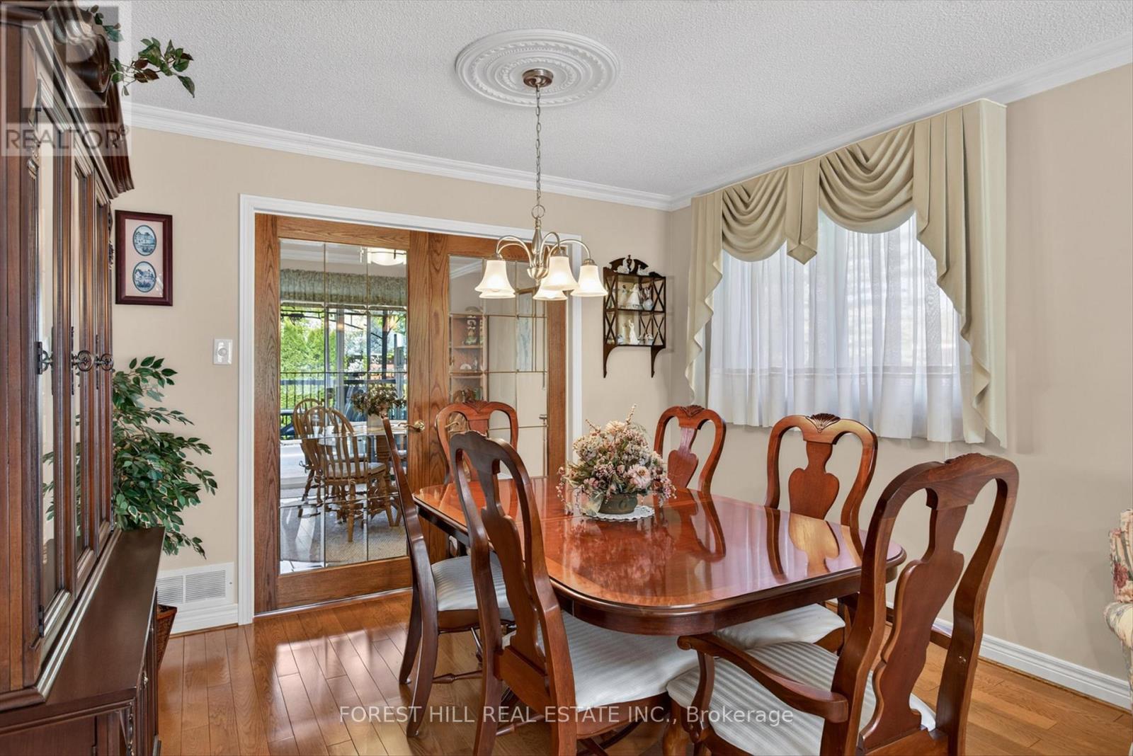 2212 Lorraine Drive, Peterborough (Northcrest Ward 5), Ontario  K9L 1X5 - Photo 11 - X13144692