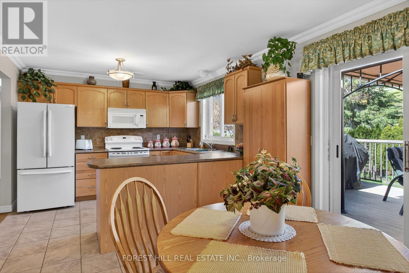 2212 Lorraine Drive, Peterborough (Northcrest Ward 5), Ontario  K9L 1X5 - Photo 14 - X13144692
