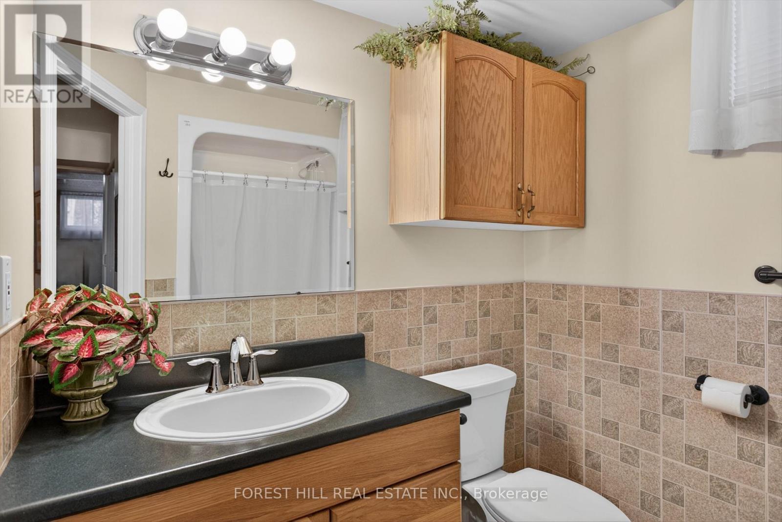 2212 Lorraine Drive, Peterborough (Northcrest Ward 5), Ontario  K9L 1X5 - Photo 35 - X13144692