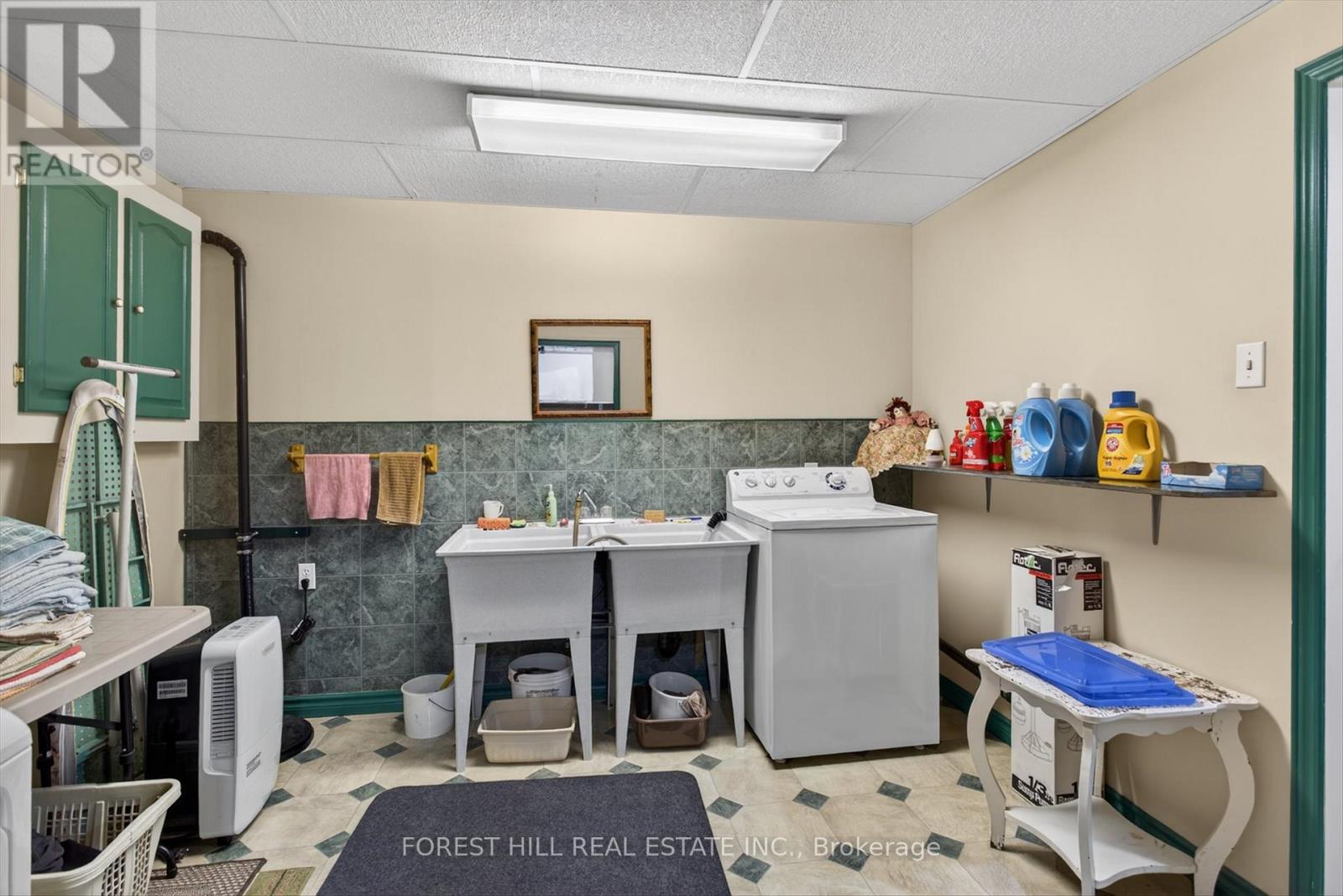 2212 Lorraine Drive, Peterborough (Northcrest Ward 5), Ontario  K9L 1X5 - Photo 38 - X13144692