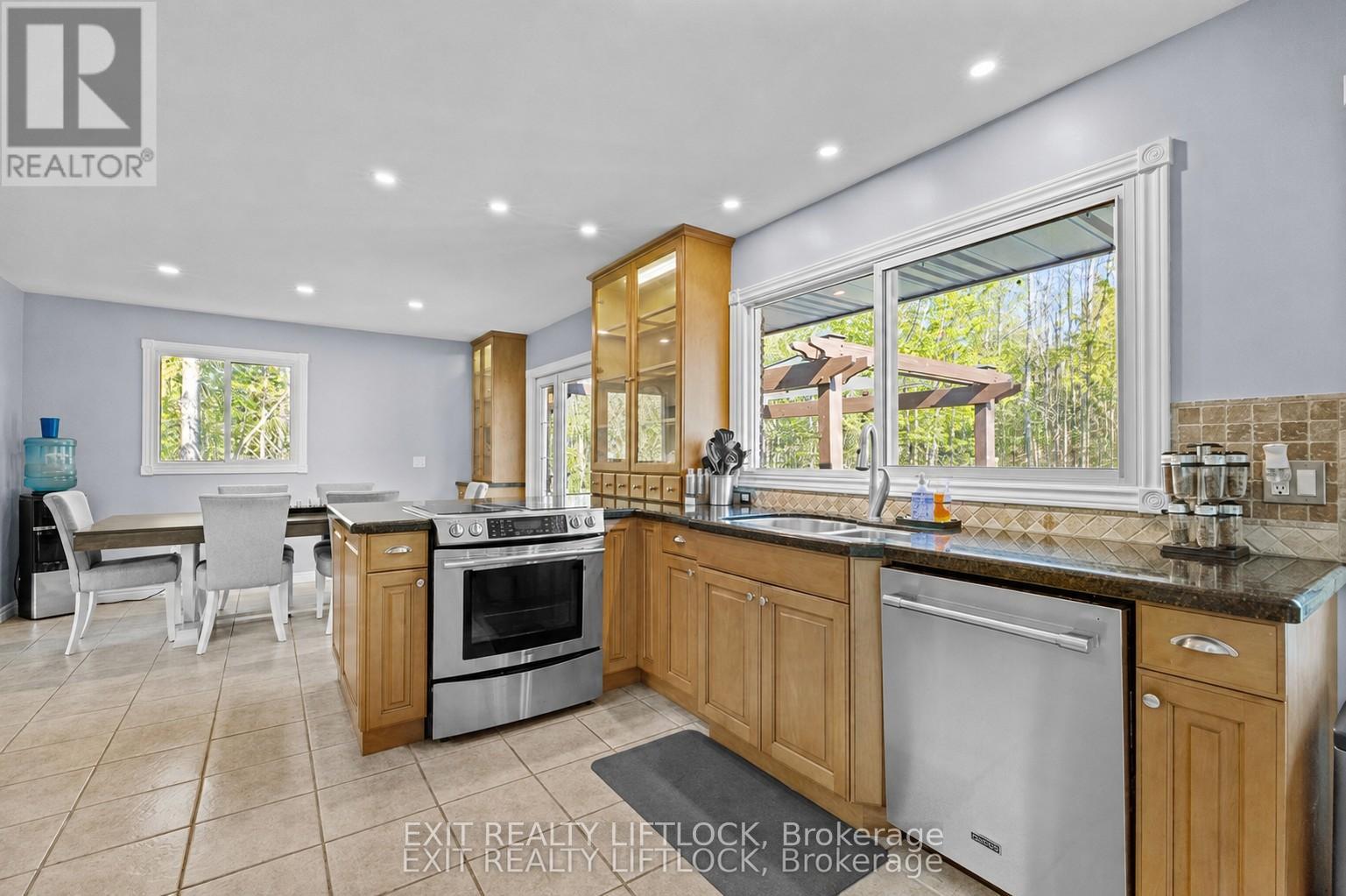 2225 Parkhill Road W, Cavan Monaghan (Cavan-Monaghan), Ontario  K9J 6X4 - Photo 14 - X13146006