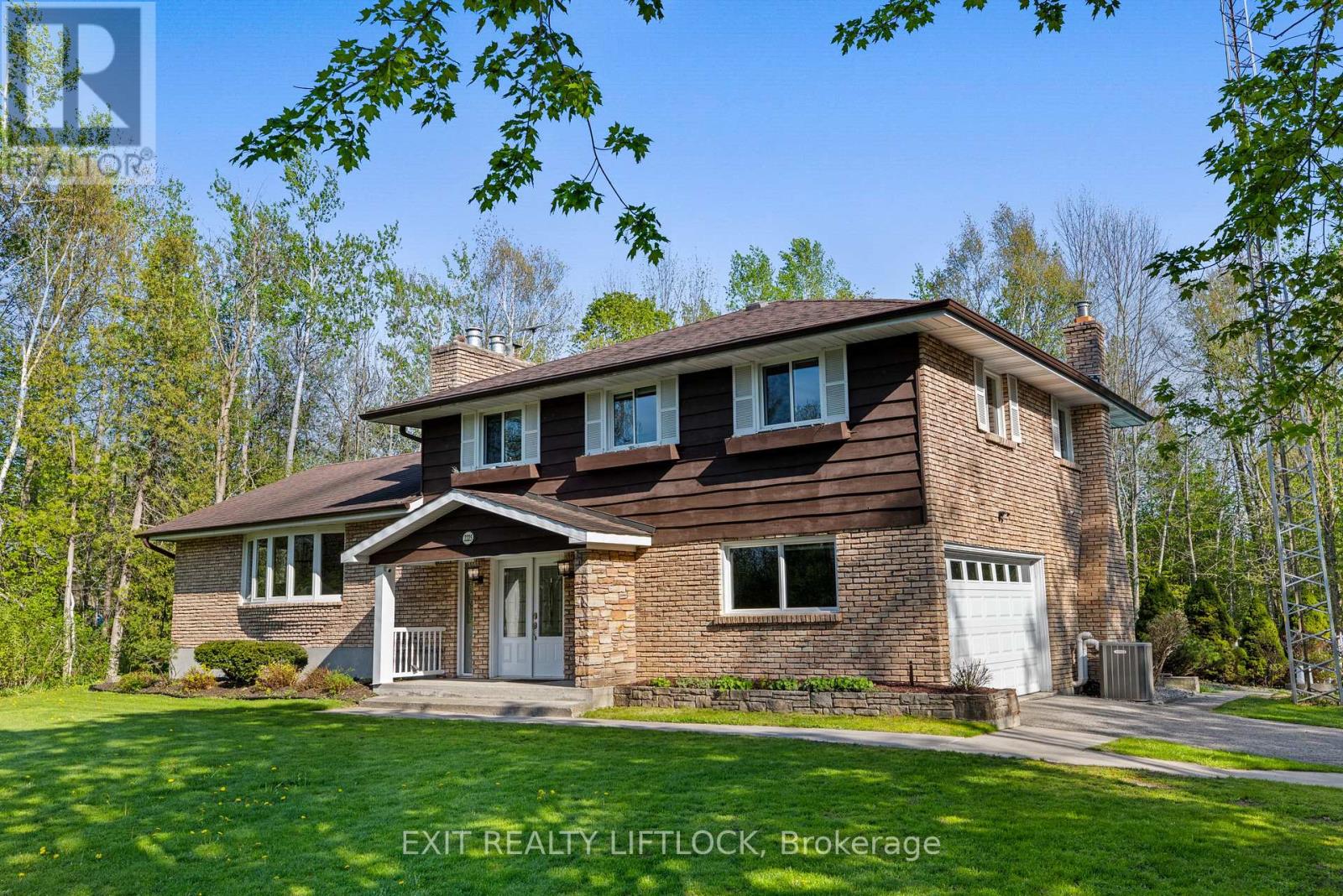 2225 Parkhill Road W, Cavan Monaghan (Cavan-Monaghan), Ontario  K9J 6X4 - Photo 2 - X13146006