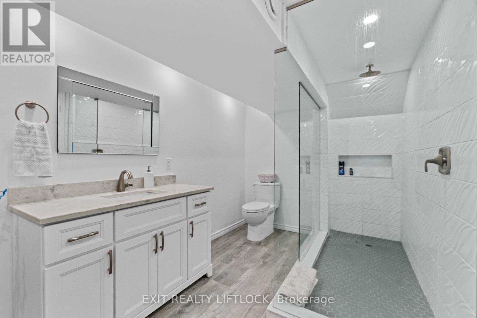 2225 Parkhill Road W, Cavan Monaghan (Cavan-Monaghan), Ontario  K9J 6X4 - Photo 33 - X13146006