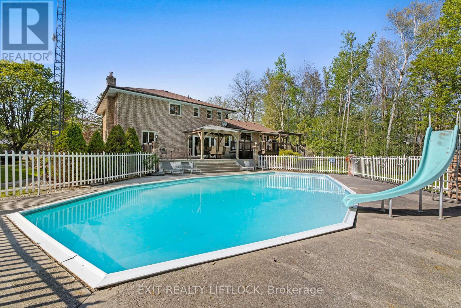 2225 Parkhill Road W, Cavan Monaghan (Cavan-Monaghan), Ontario  K9J 6X4 - Photo 6 - X13146006