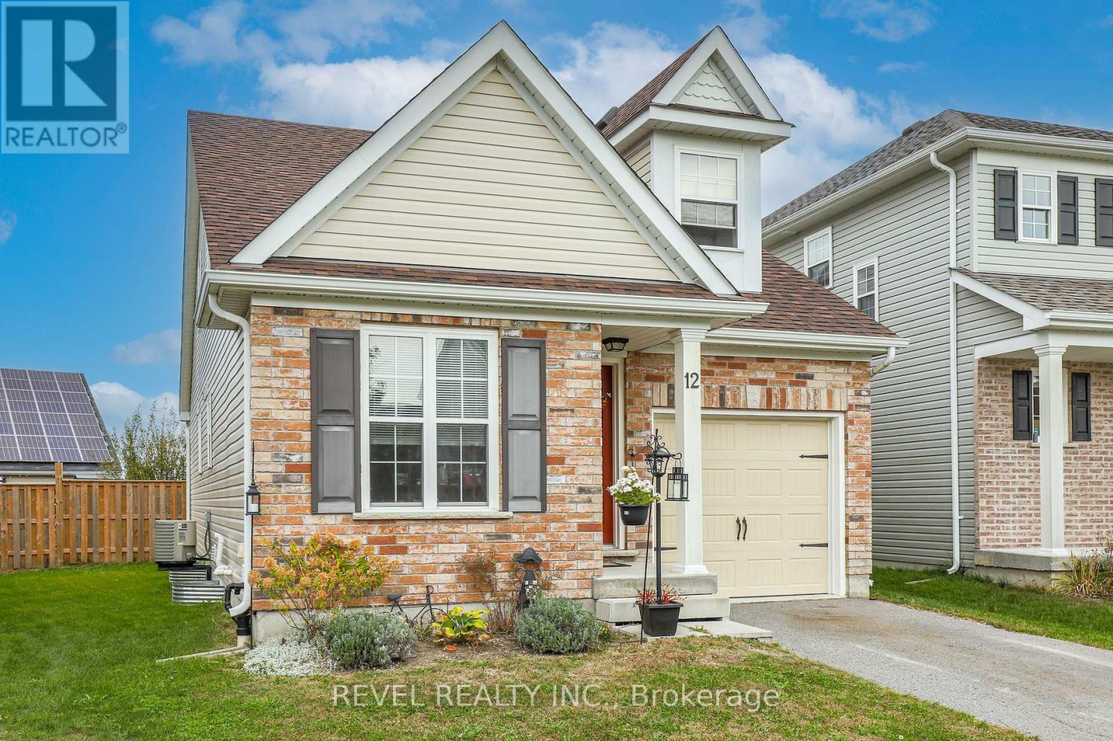 12 Blueberry Lane, Kawartha Lakes (Lindsay), Ontario  K9V 0M2 - Photo 3 - X13146192