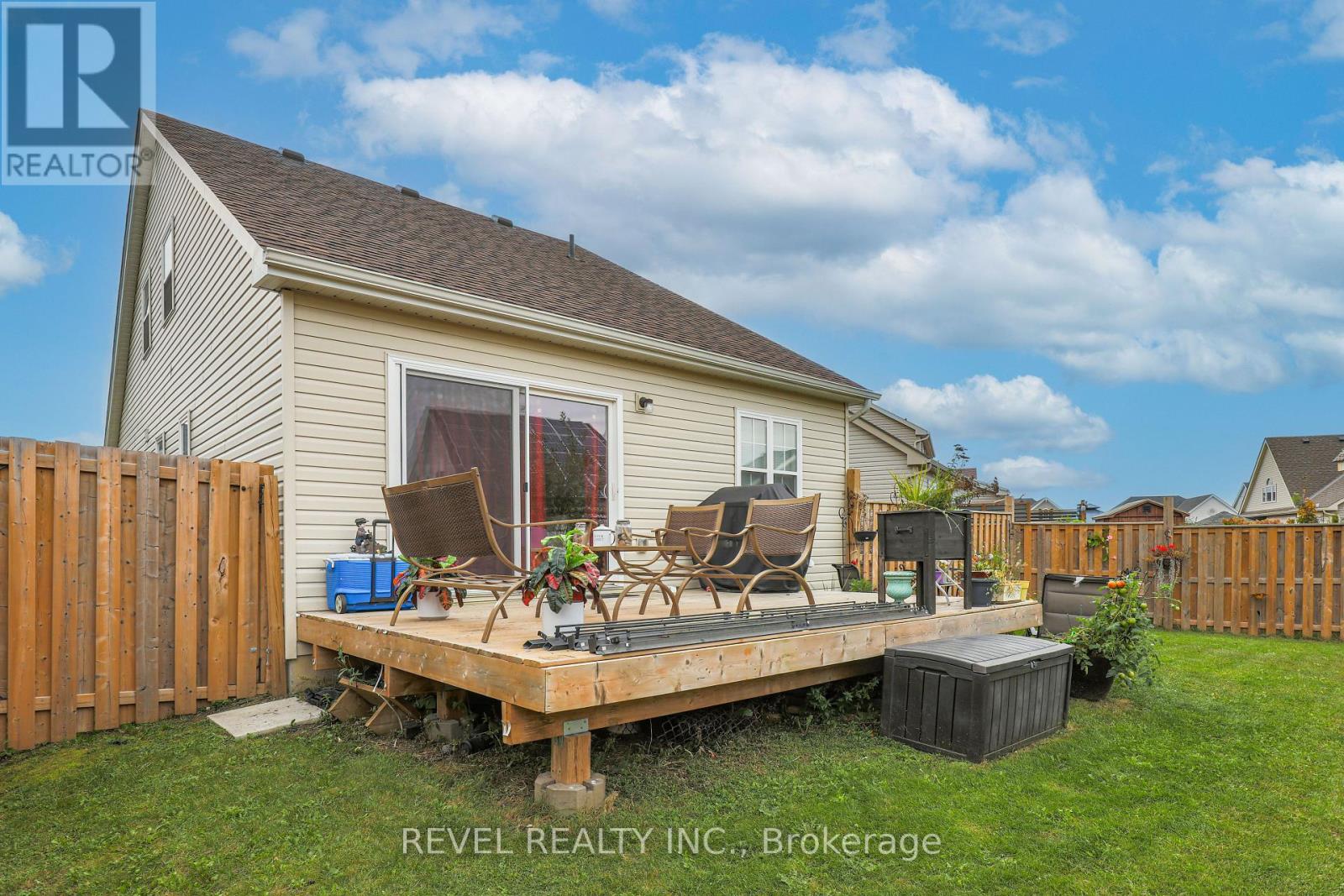 12 Blueberry Lane, Kawartha Lakes (Lindsay), Ontario  K9V 0M2 - Photo 7 - X13146192