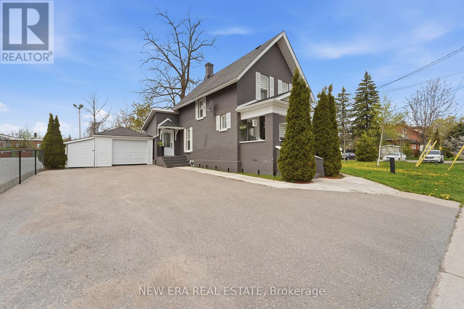 11 Albert Street N, Kawartha Lakes (Lindsay), Ontario  K9V 4J3 - Photo 3 - X13146206
