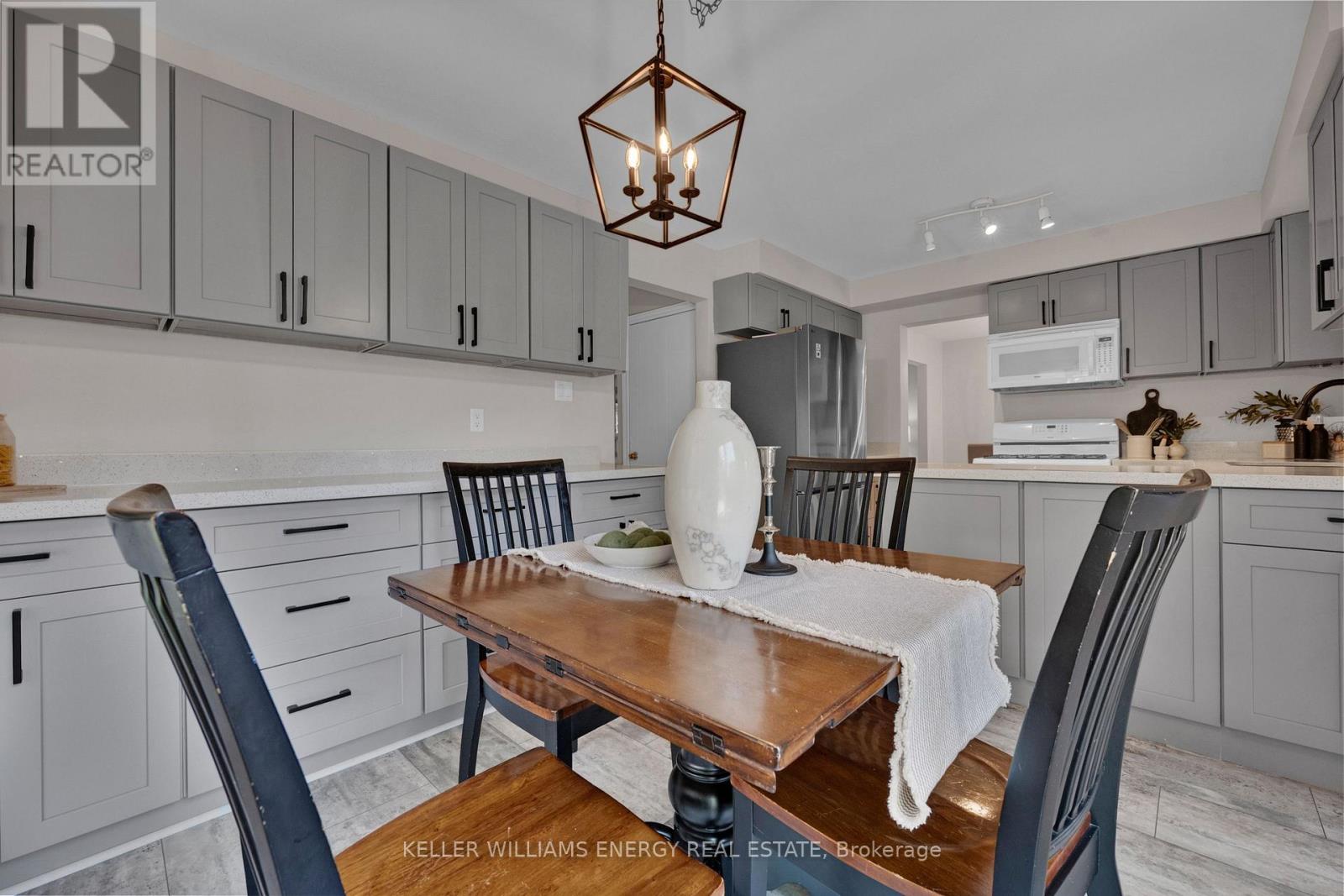 6 Mcauliffe Street, Clarington (Newcastle), Ontario  L1B 1K4 - Photo 23 - E13147754