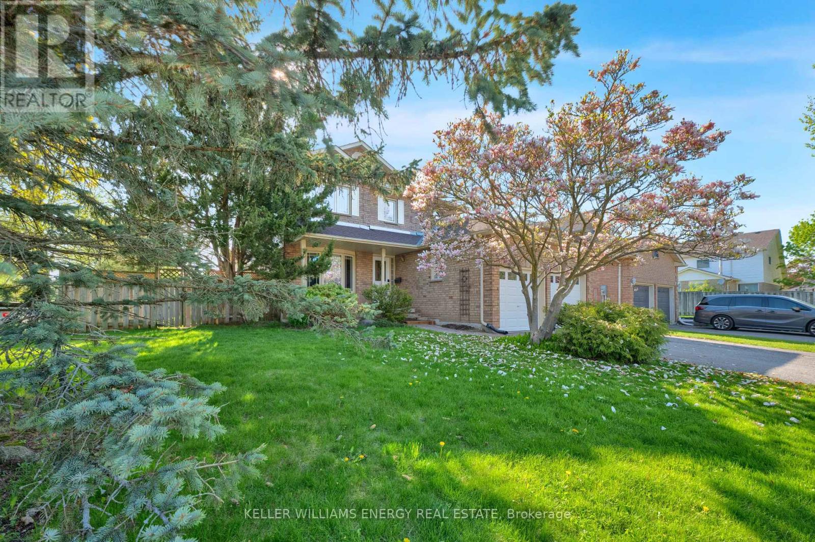 6 Mcauliffe Street, Clarington (Newcastle), Ontario  L1B 1K4 - Photo 3 - E13147754