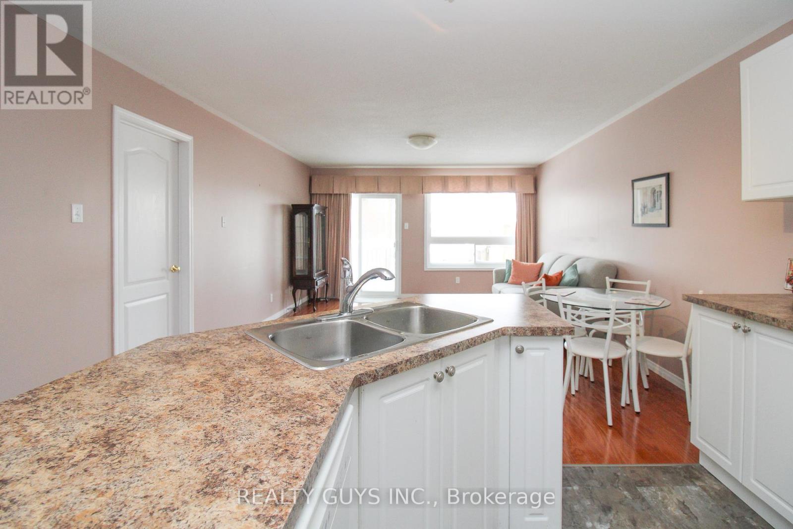 Unit #6 - 909 Wentworth Street, Peterborough (Otonabee Ward 1), Ontario  K9J 8R7 - Photo 12 - X13147972