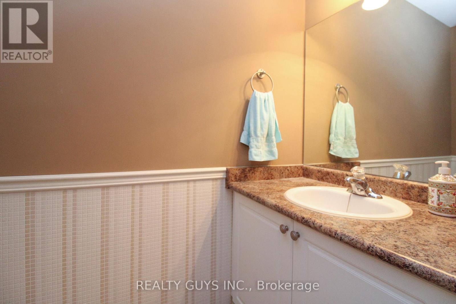 Unit #6 - 909 Wentworth Street, Peterborough (Otonabee Ward 1), Ontario  K9J 8R7 - Photo 24 - X13147972