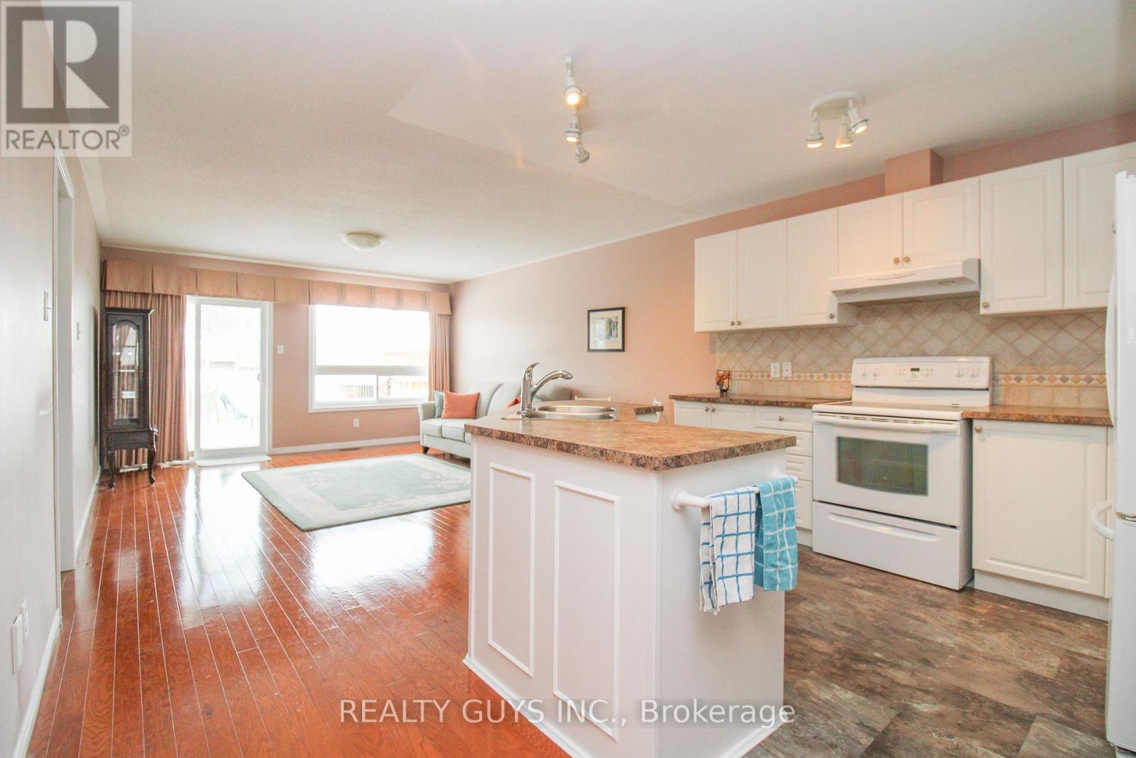 Unit #6 - 909 Wentworth Street, Peterborough (Otonabee Ward 1), Ontario  K9J 8R7 - Photo 8 - X13147972