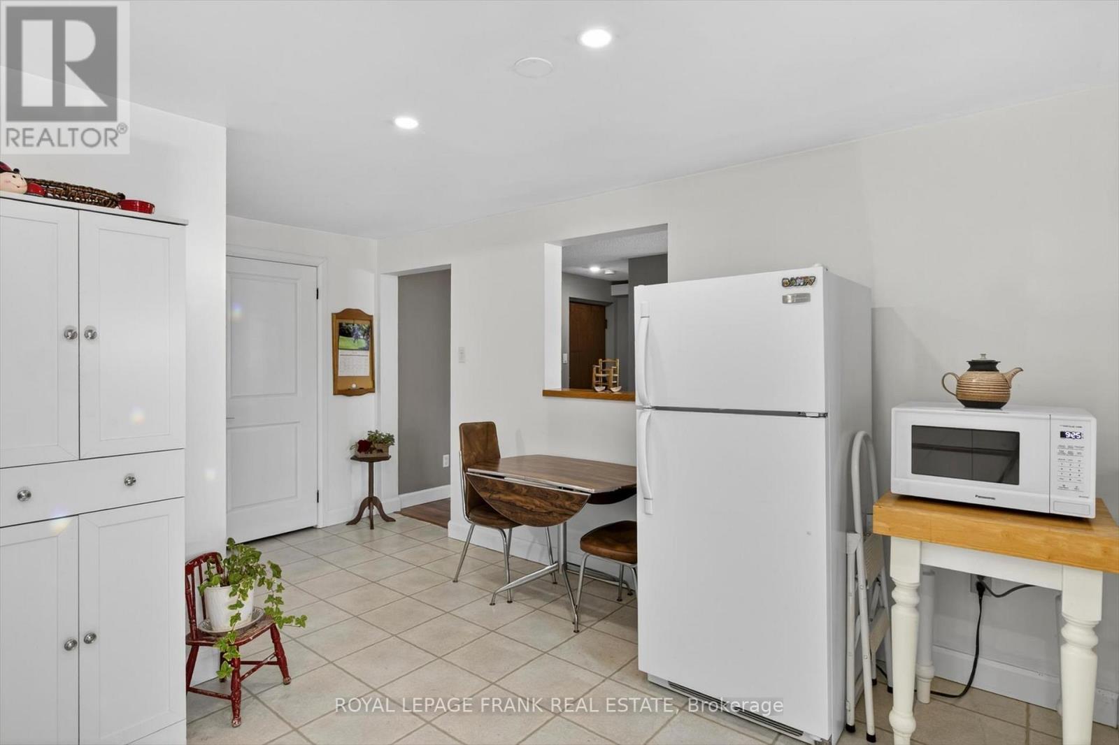 277 Dublin Street, Peterborough (Town Ward 3), Ontario  K9H 7J3 - Photo 14 - X13148294