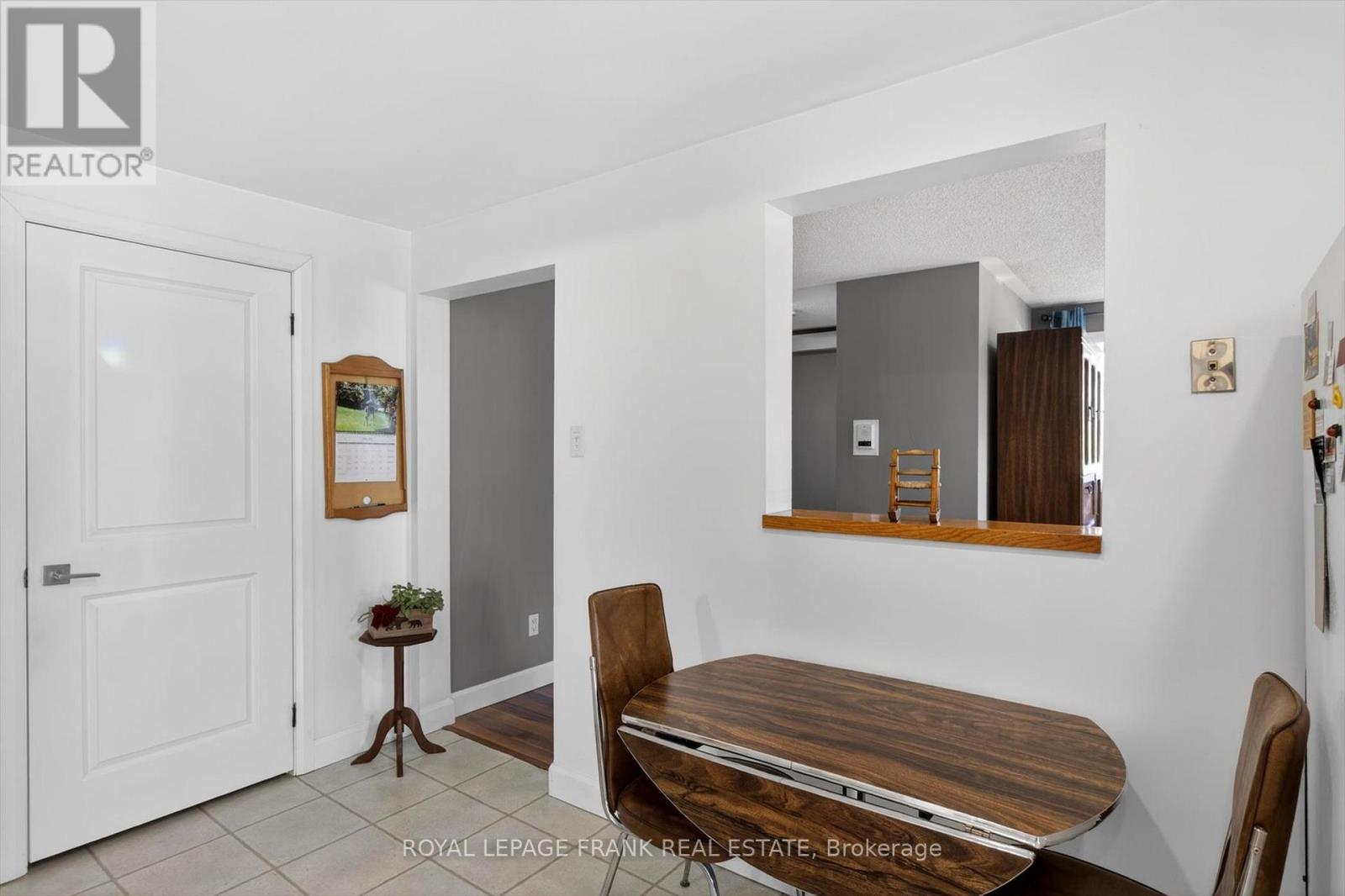 277 Dublin Street, Peterborough (Town Ward 3), Ontario  K9H 7J3 - Photo 15 - X13148294